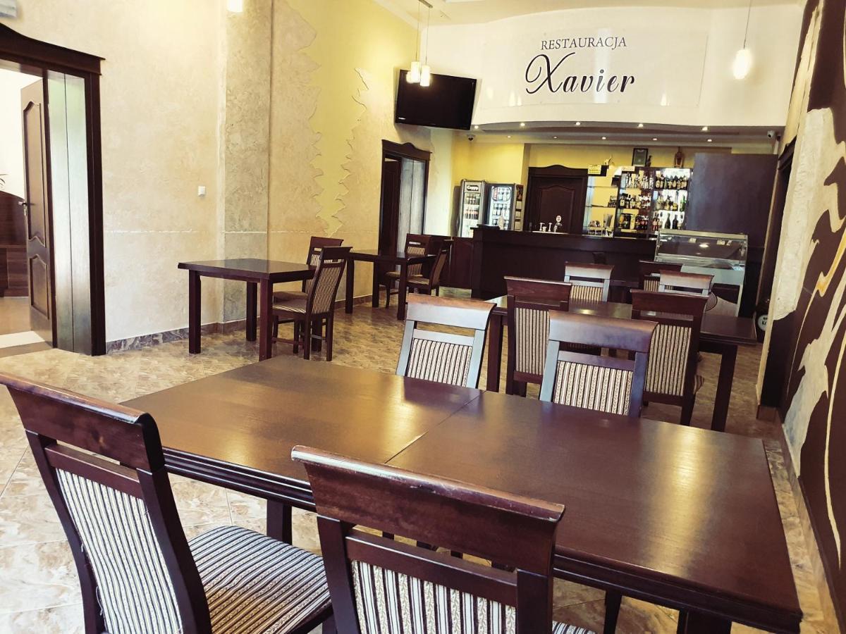 Hotel "Xavier" Lubycza Krolewska Ngoại thất bức ảnh