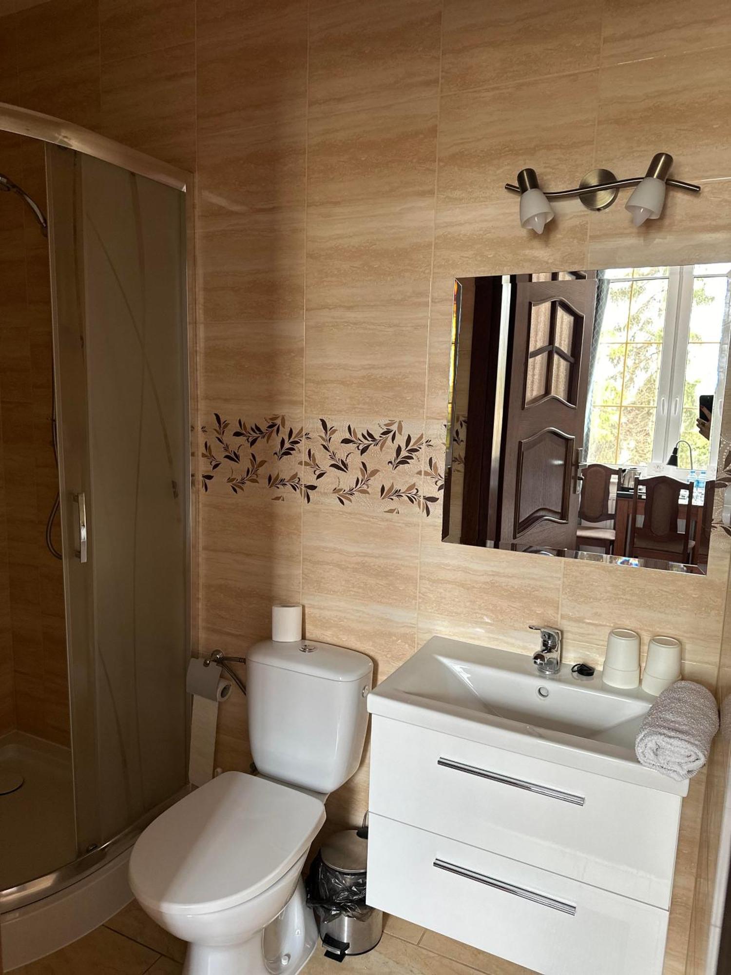Hotel "Xavier" Lubycza Krolewska Ngoại thất bức ảnh